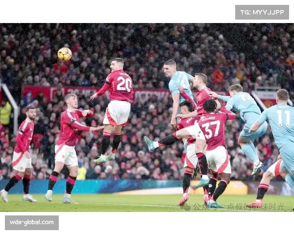 曼联边路防守漏洞频现 诺丁汉森林针对性战术奏效